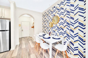 2BR Queen bed Condo - Hot Tub Pool - Near Disney